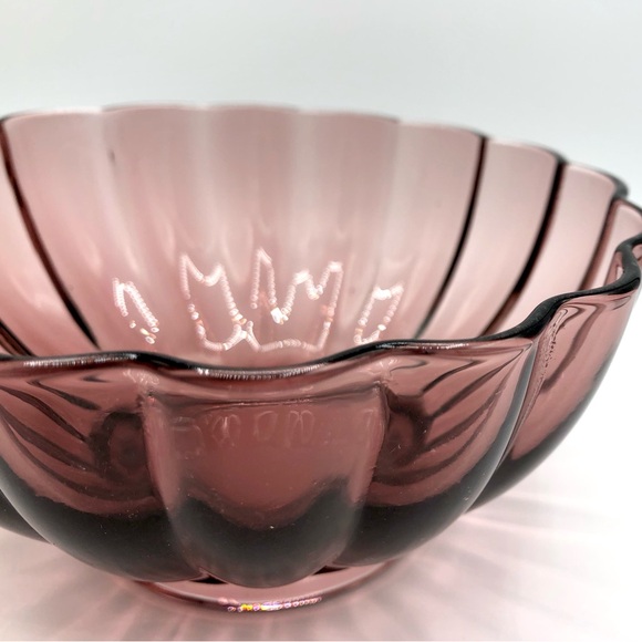 Amethyst Glass Flower Bowl - Picture 4 of 7